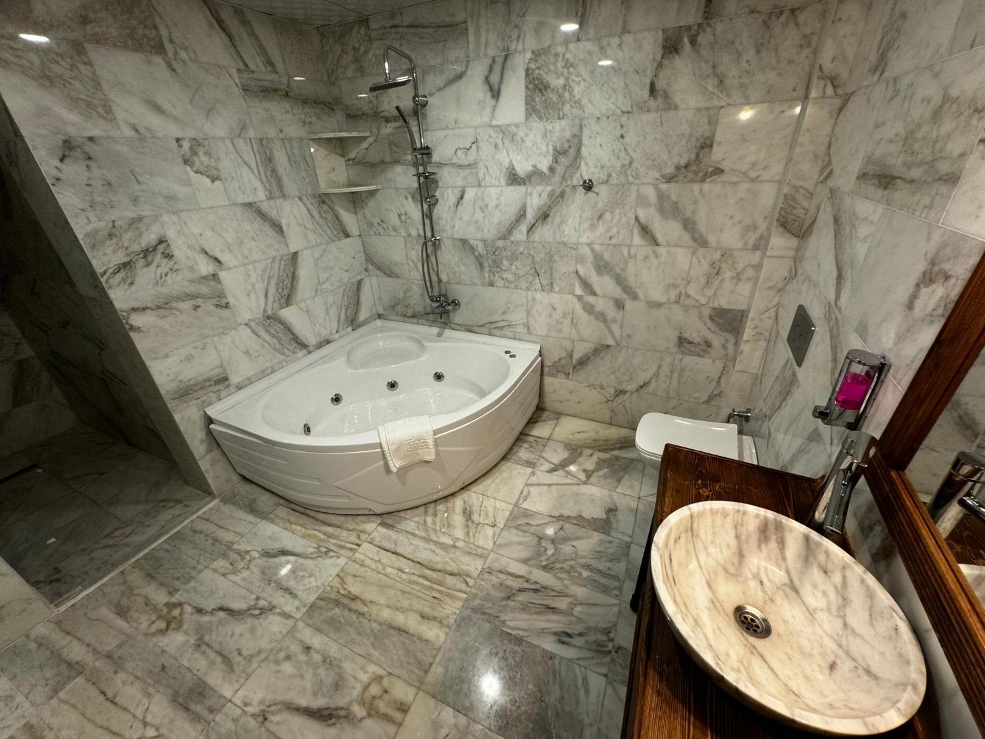 Hotel Rustic Caves Göreme Zewnętrze zdjęcie
