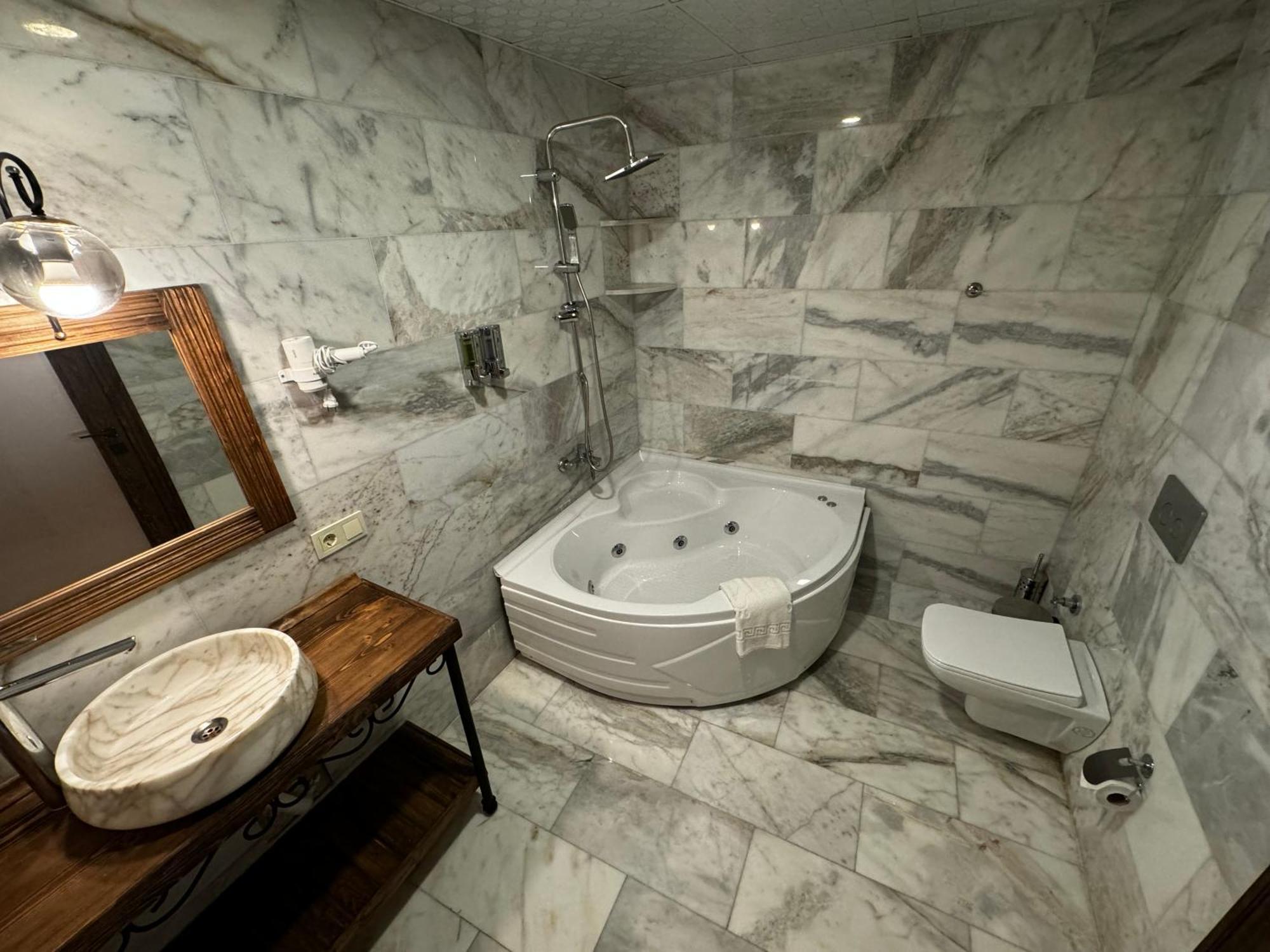 Hotel Rustic Caves Göreme Zewnętrze zdjęcie